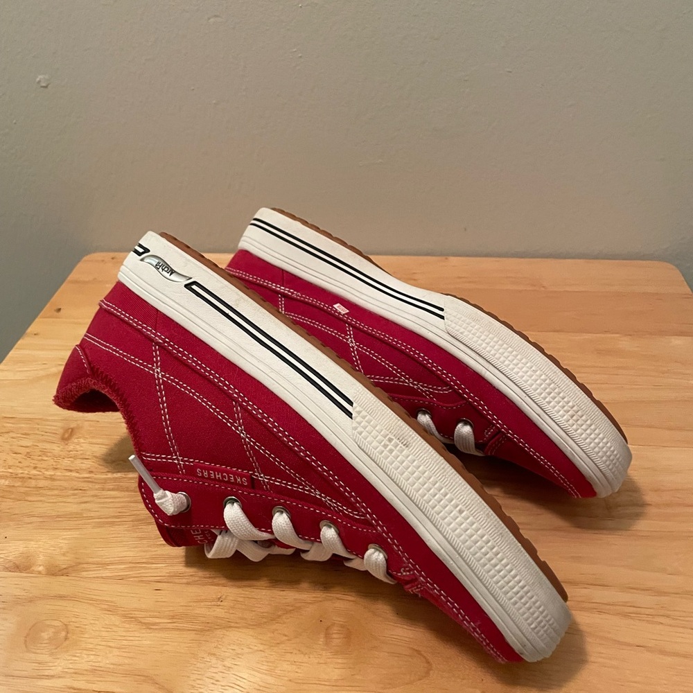 Skechers Women’s Red and White Sneakers - Picture 4 of 4